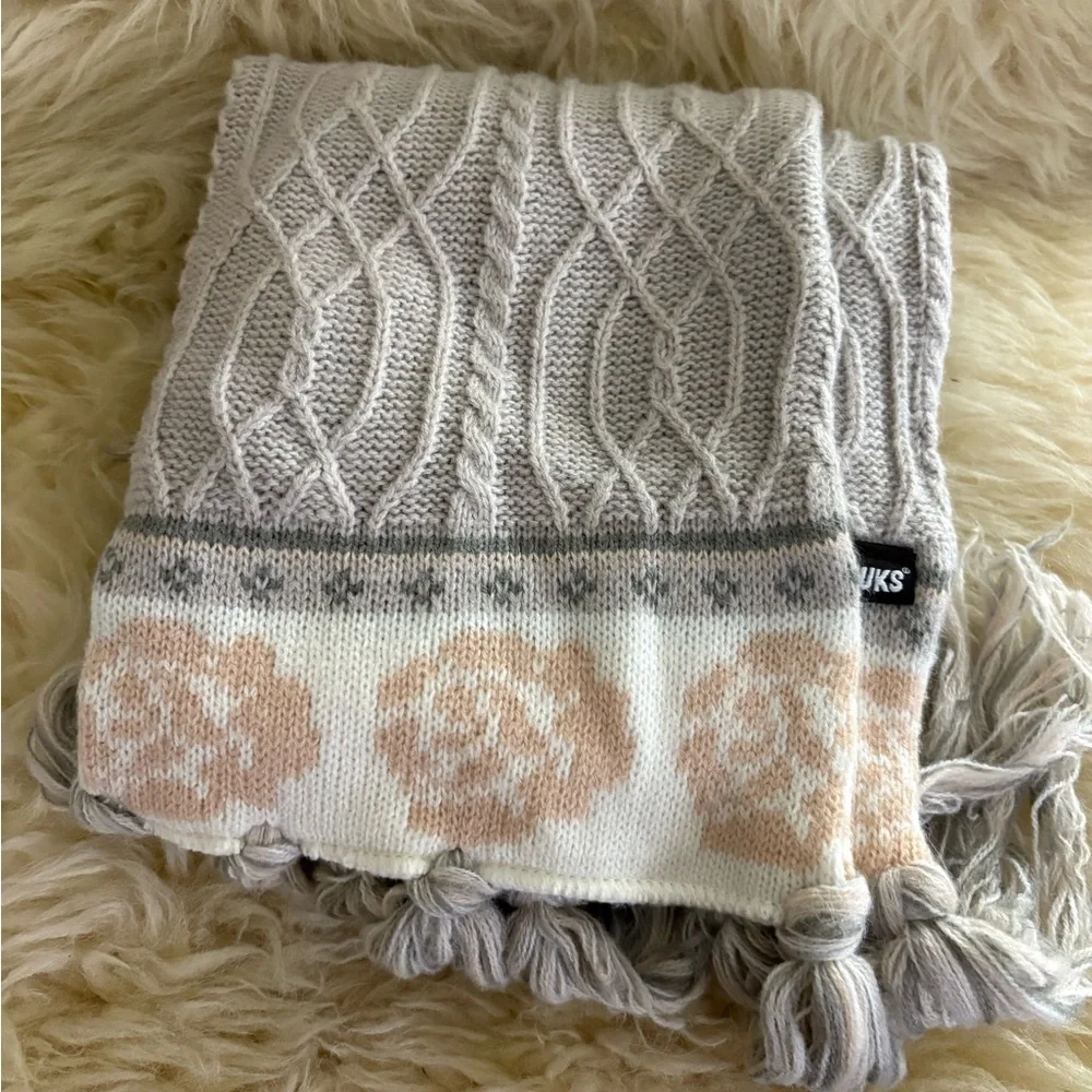 Muk Luks Gray and Cream Knit Scarf Hat and Fingerless Gloves Set